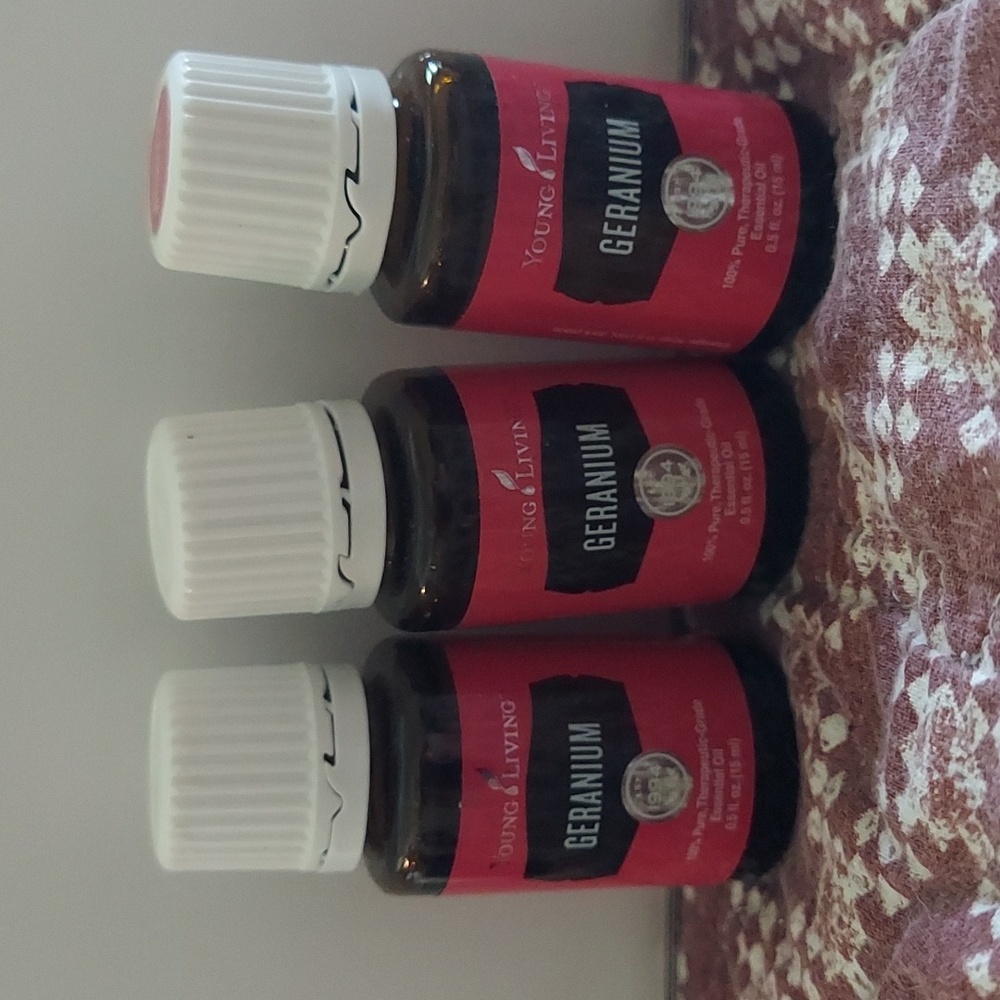 SOLD Young Living Geranium Essential Oil Lot NEW